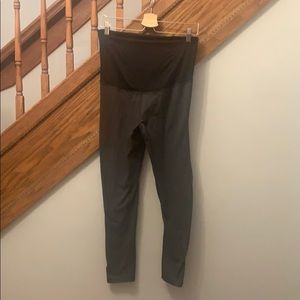 Maternity yoga pants